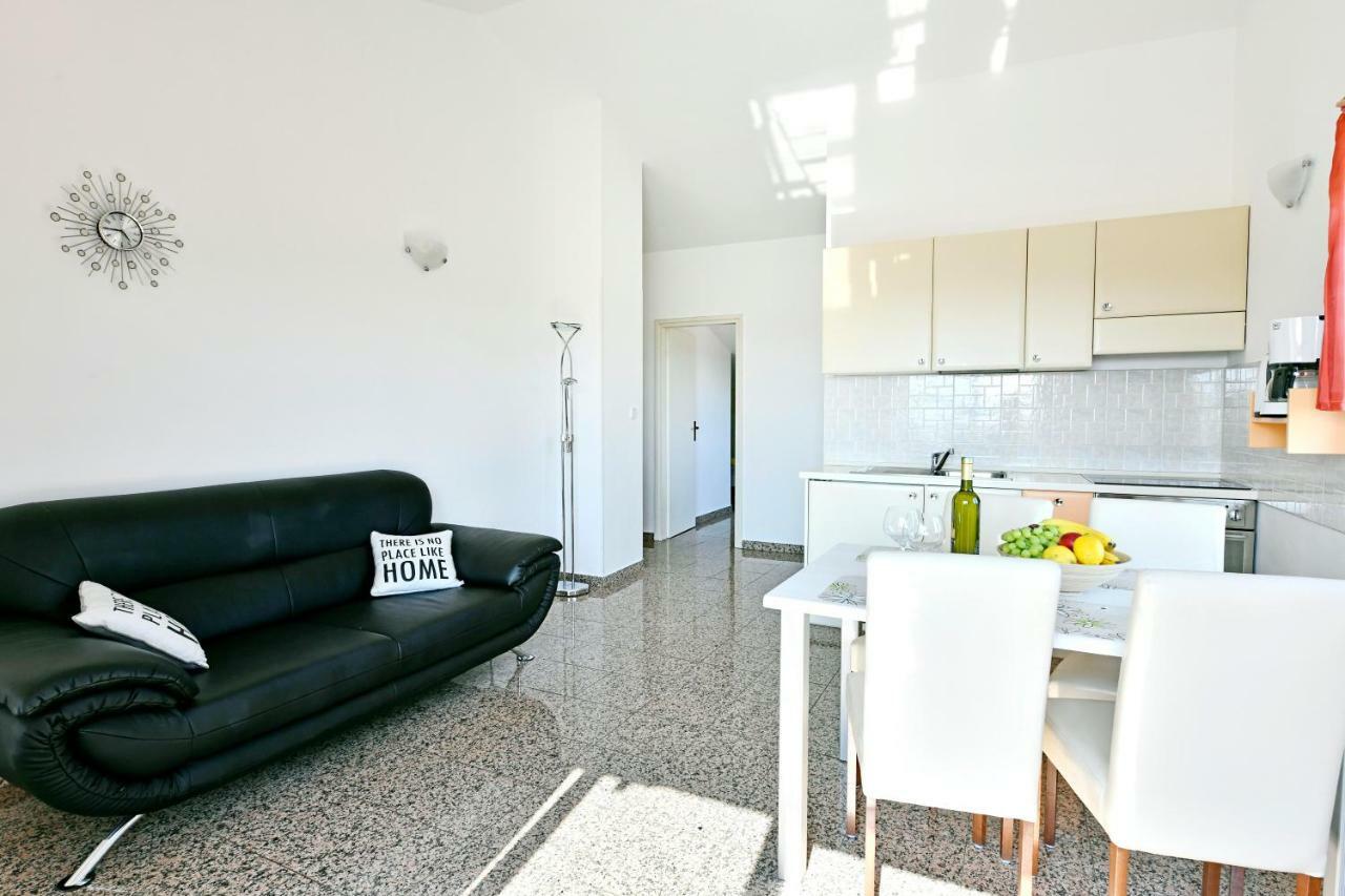 דירות פורץ Apartman Del Mar מראה חיצוני תמונה